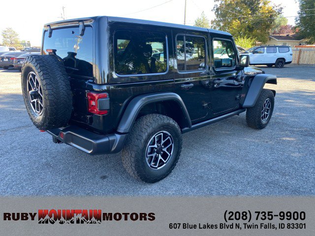Used 2025 Jeep Wrangler Unlimited Rubicon AWD/4WD image 7