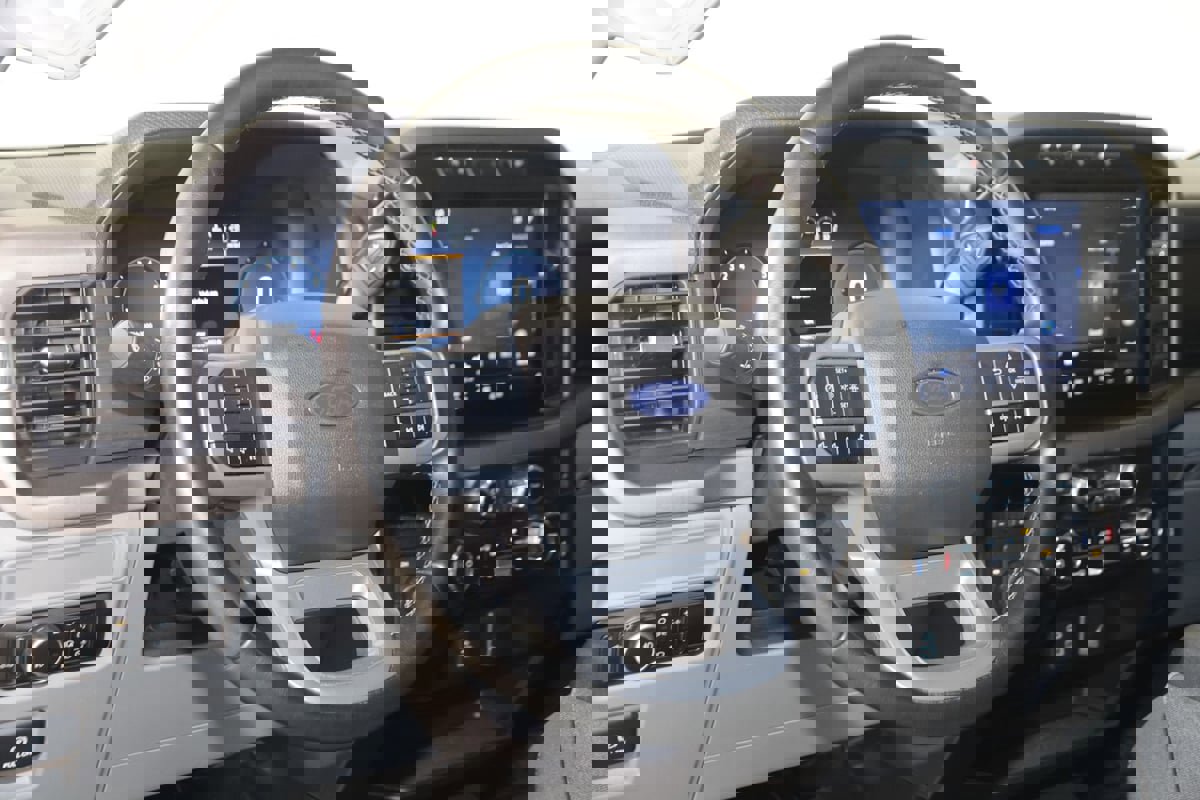 Used 2024 Ford F150 XLT w/ Tow/Haul Package image 6