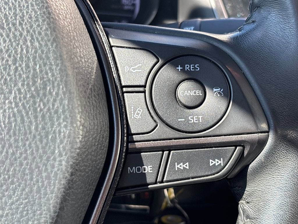 Used 2021 Toyota Camry SE image 18