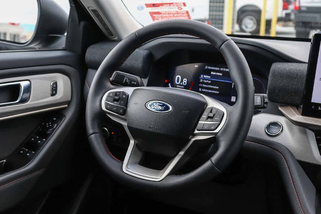 Used 2026 Ford Explorer Active w/ Active Comfort Package RWD image 15