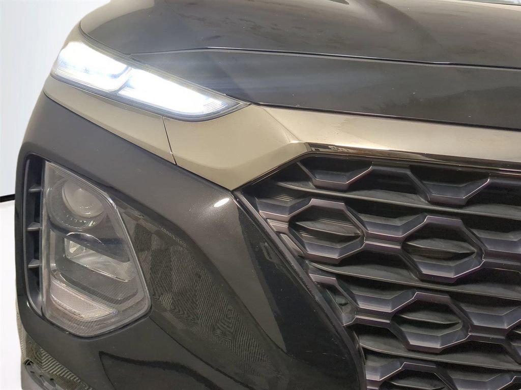 Used 2019 Hyundai Santa Fe SE image 10