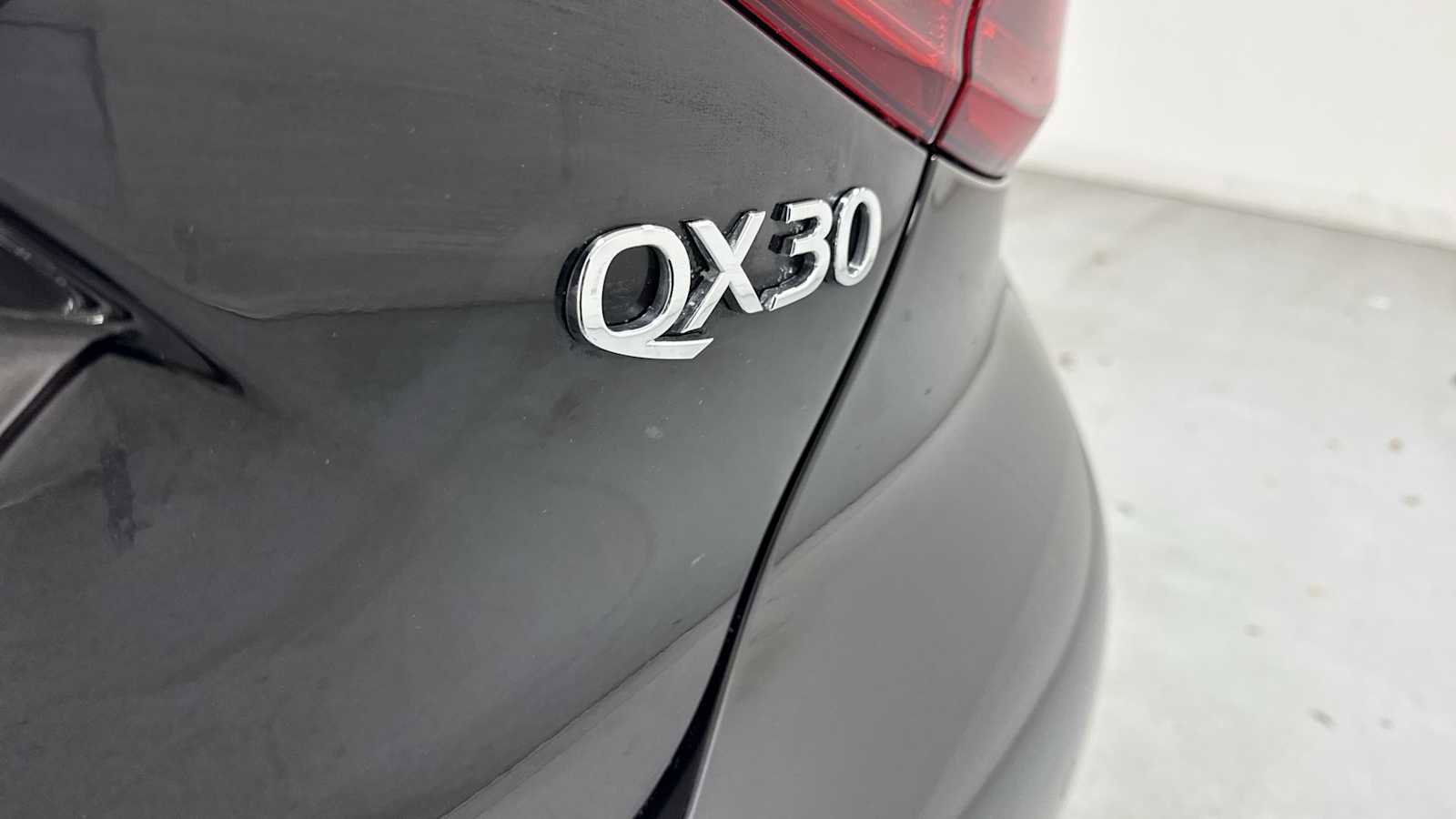 Used 2018 INFINITI QX30 AWD image 29
