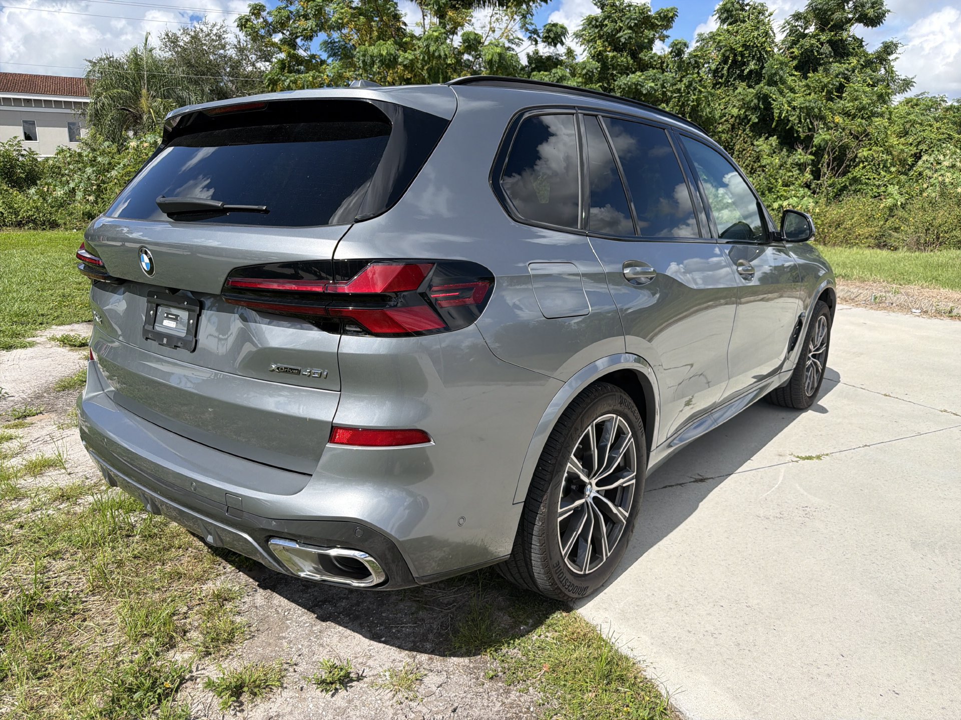 Used 2025 BMW X5 xDrive40i AWD/4WD image 4