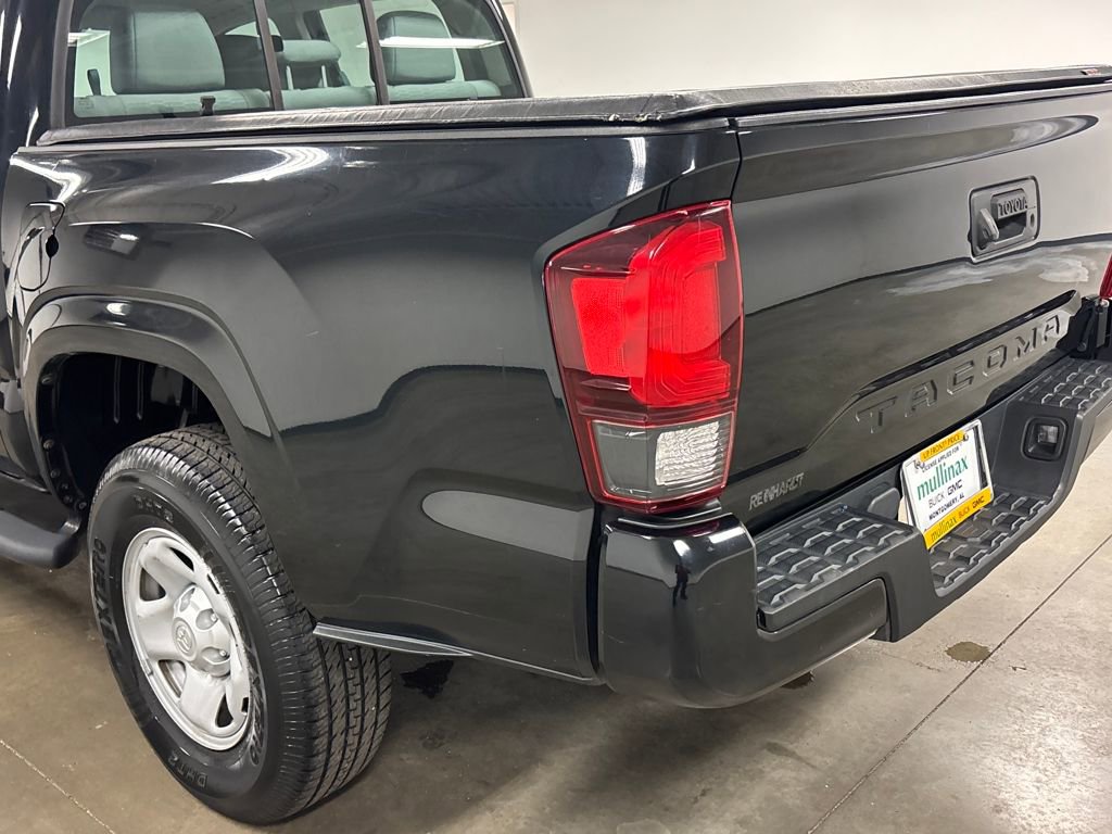 Used 2018 Toyota Tacoma SR image 16