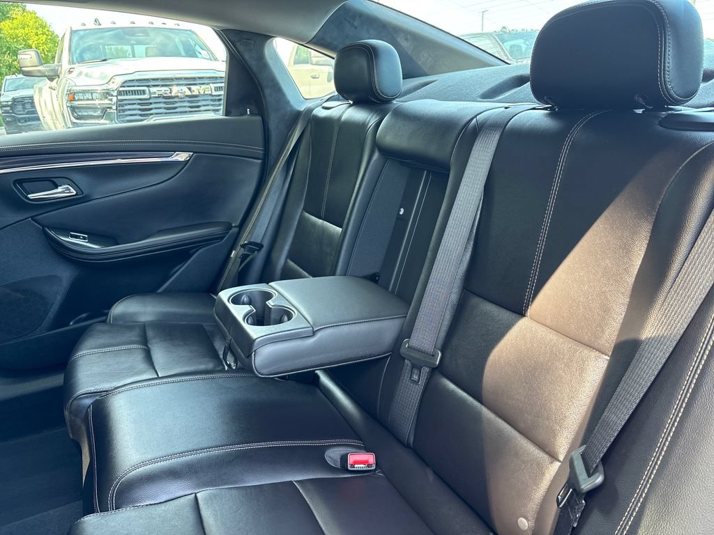 Used 2018 Chevrolet Impala LT w/ LT Leather Package FWD image 21