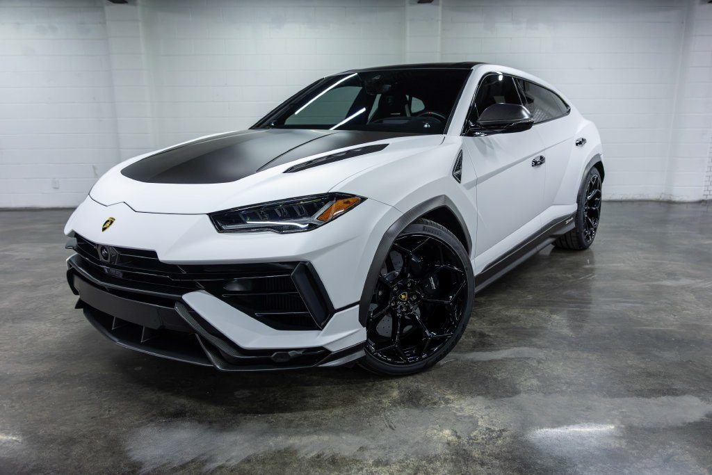 Used 2023 Lamborghini Urus Performante AWD/4WD image 22