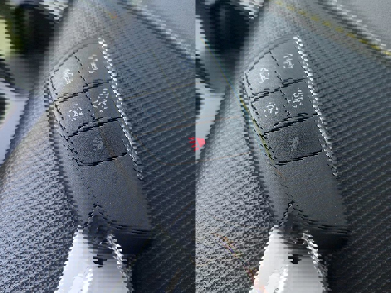 Used 2023 Chevrolet Silverado 1500 ZR2 image 29