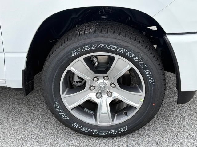 New 2026 RAM 1500 Express AWD/4WD image 10
