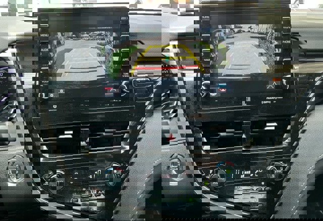 Used 2023 Toyota Camry XLE w/ Navigation Package image 31