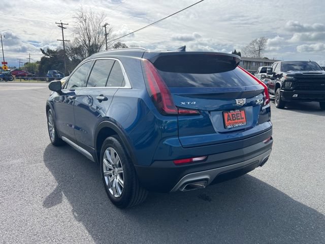 Used 2019 Cadillac XT4 Premium Luxury w/ Cold Weather Package FWD image 9