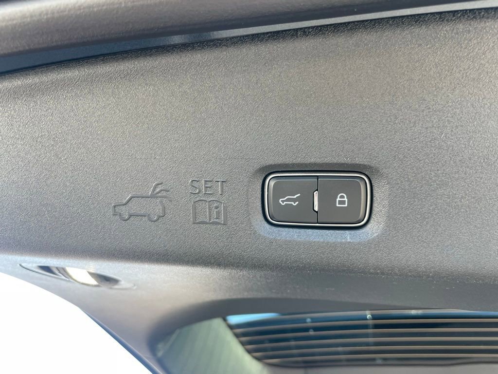 New 2026 Ford Expedition Active image 44