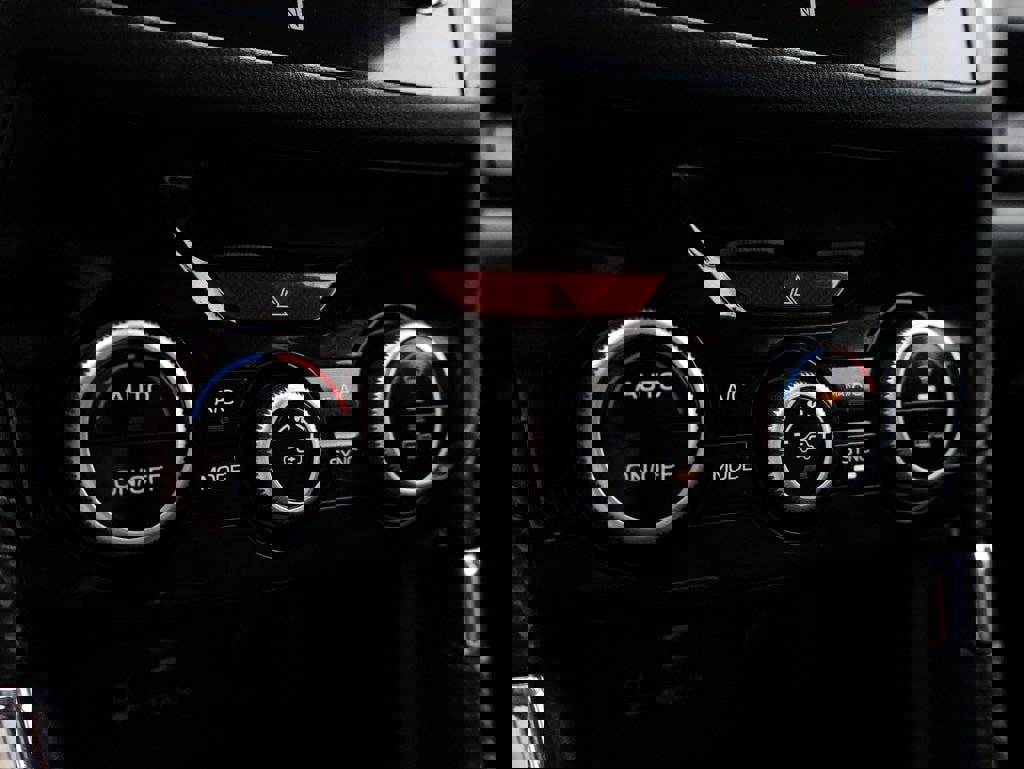 Used 2020 Subaru Forester Touring image 39