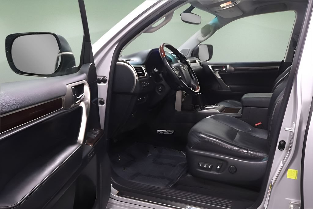 Used 2014 Lexus GX 460 Luxury AWD/4WD image 24
