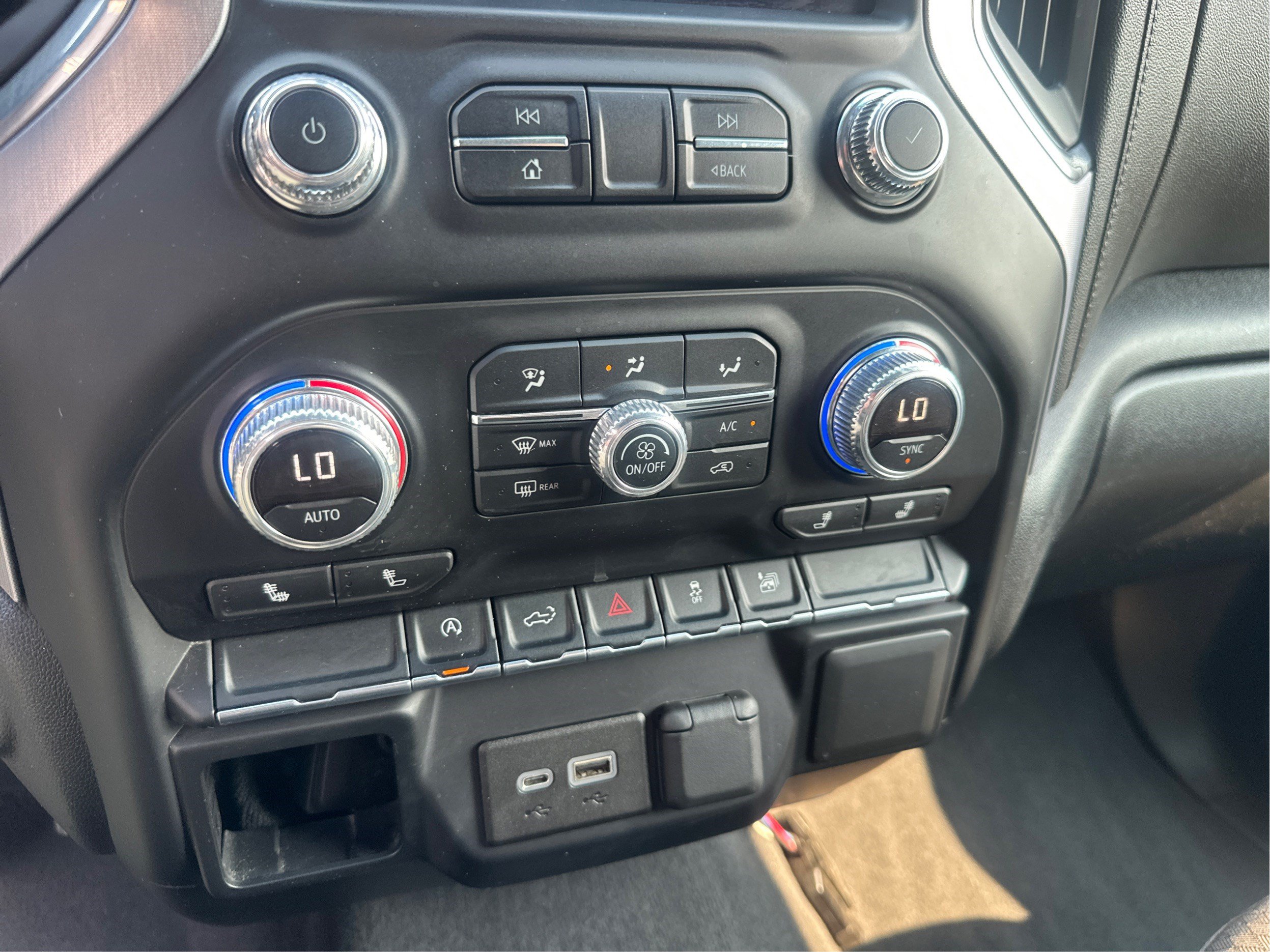 Used 2019 GMC Sierra 1500 SLE w/ SLE Convenience Package AWD/4WD image 31