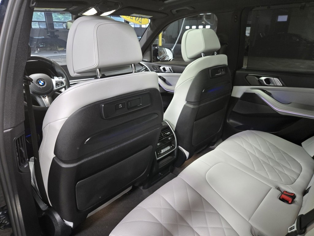 Used 2023 BMW X5 M50i w/ Executive Package image 39