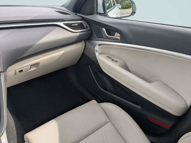 Used 2022 Genesis G70 2.0T image 21