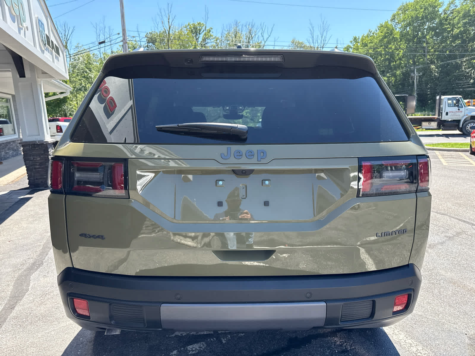 New 2026 Jeep Cherokee Limited AWD/4WD image 4
