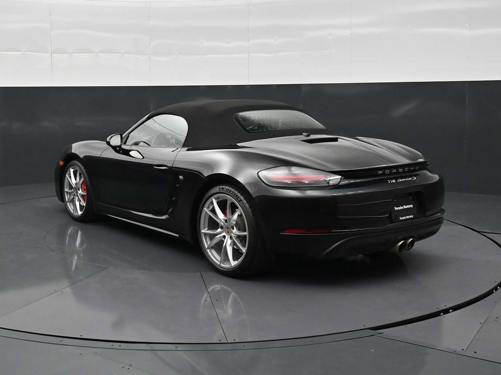Certified 2024 Porsche 718 Boxster S RWD image 3
