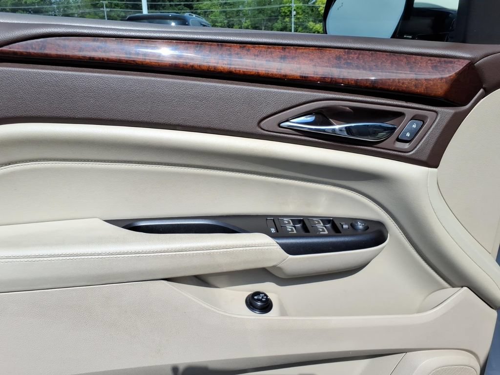 Used 2016 Cadillac SRX Performance w/ Driver Awareness Package FWD image 3