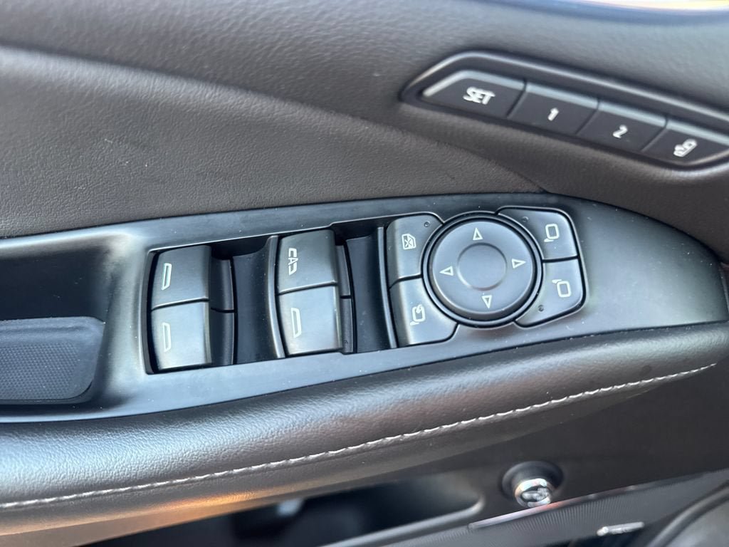 Used 2024 Buick Enclave Avenir w/ Avenir Technology Package AWD/4WD image 20