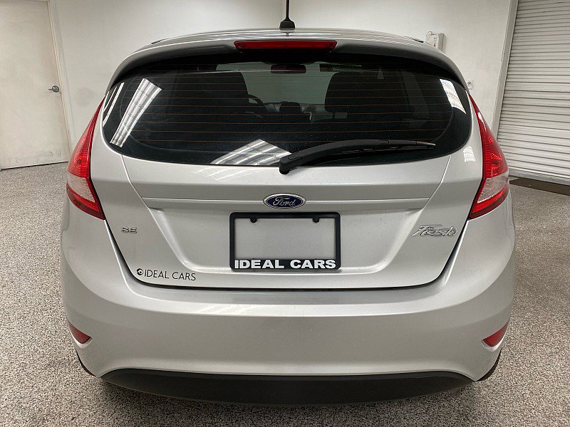 Used 2013 Ford Fiesta SE image 6
