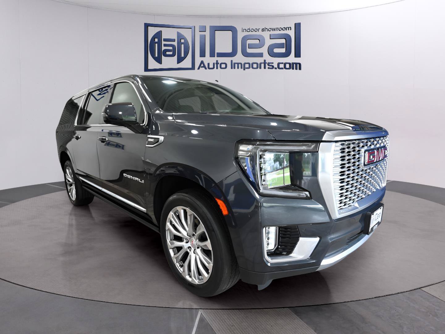 Used 2022 GMC Yukon XL Denali AWD/4WD image 4