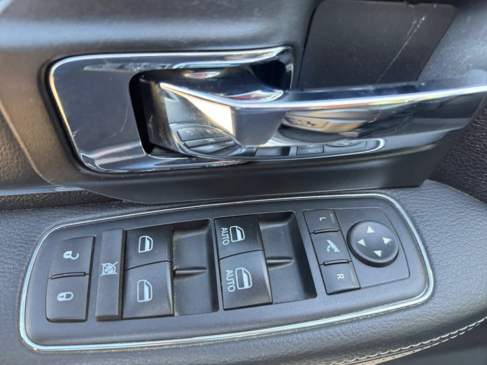 Used 2017 RAM 2500 Laramie image 13