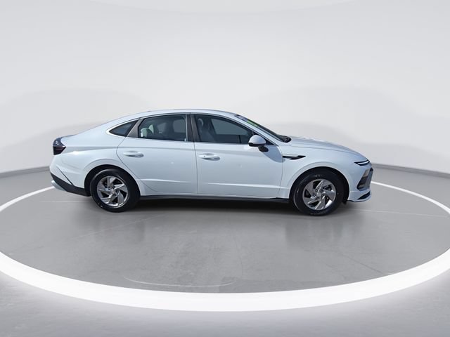 Used 2025 Hyundai Sonata SE FWD image 9