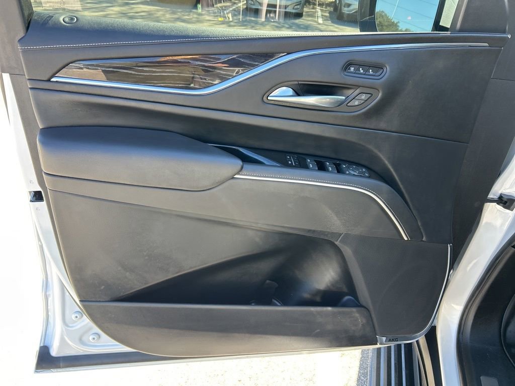 Used 2022 Cadillac Escalade Sport w/ Touring Package image 18