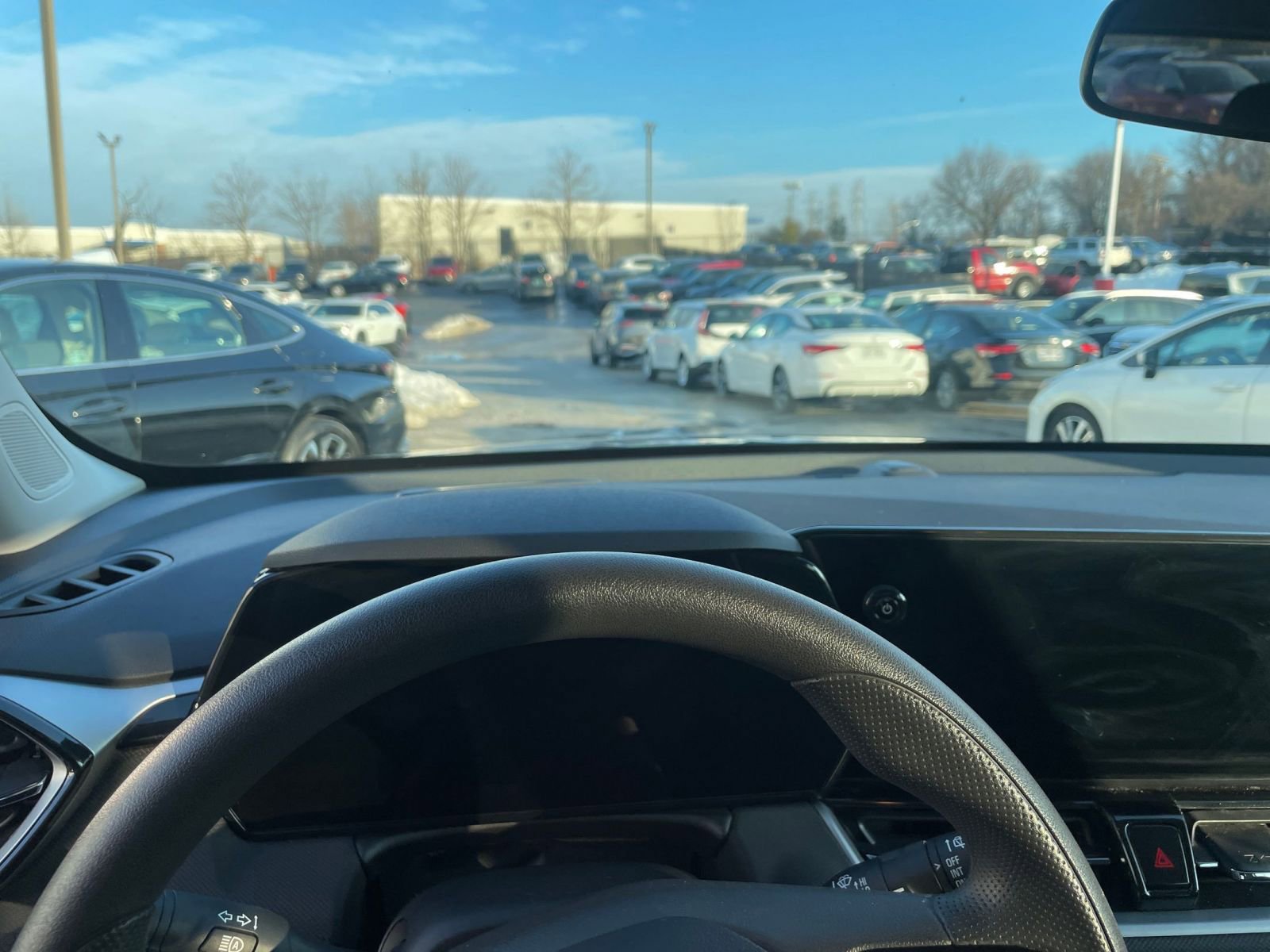 Used 2025 Chevrolet TrailBlazer LT image 29