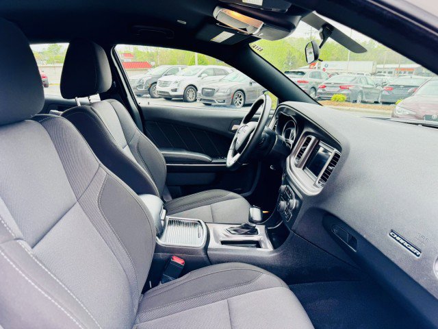 Used 2022 Dodge Charger SXT image 19