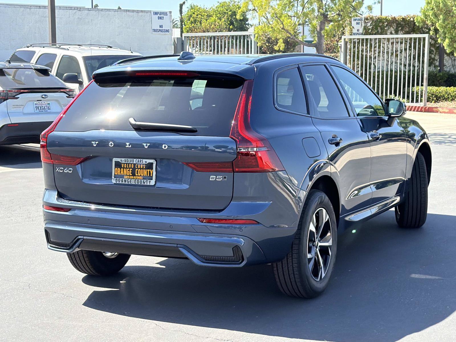 New 2027 Volvo XC60 B5 Core AWD/4WD image 6