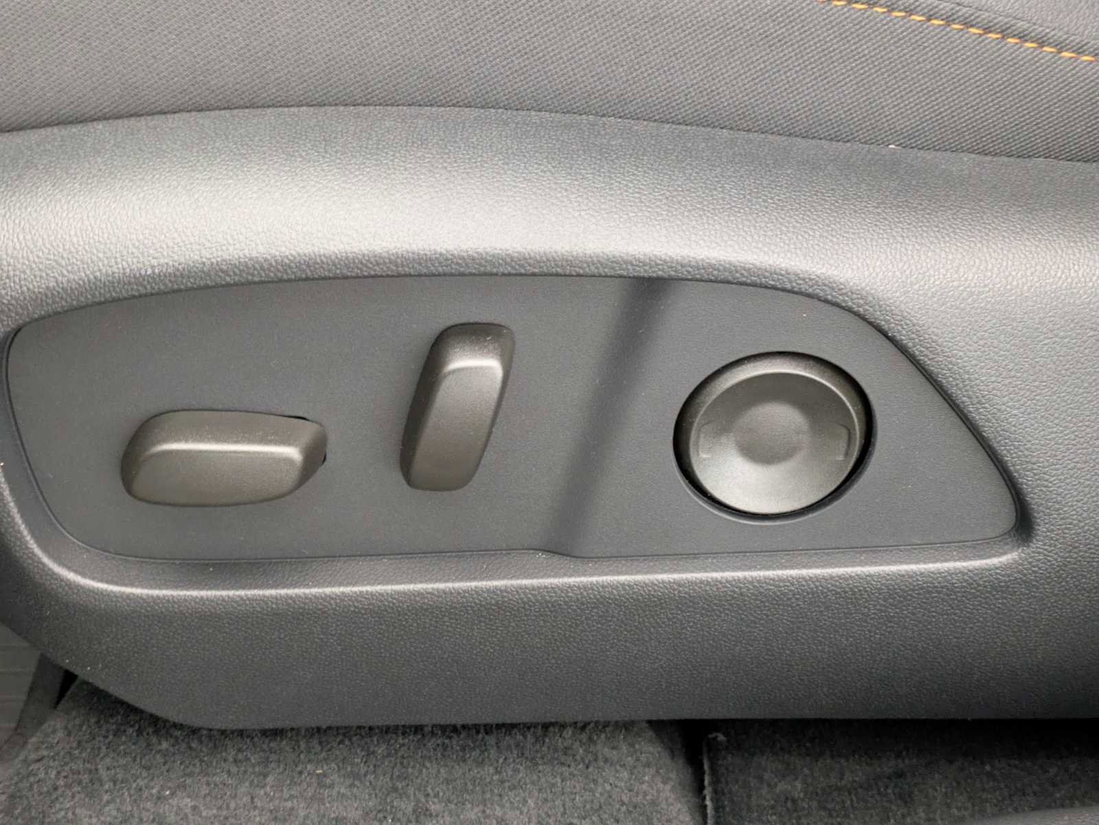 New 2026 Chevrolet Equinox ACTIV image 18