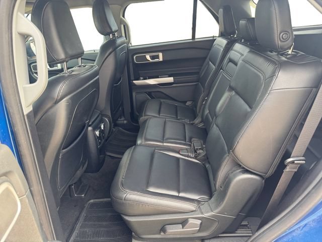 Used 2020 Ford Explorer XLT w/ Equipment Group 202A AWD/4WD image 10