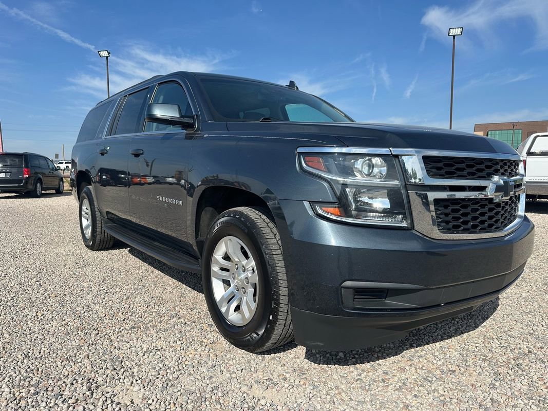 Used 2019 Chevrolet Suburban LT image 1