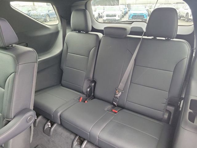Certified 2026 Chevrolet Traverse LT FWD image 15