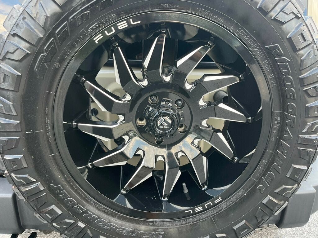 Used 2017 Jeep Wrangler Unlimited Rubicon AWD/4WD image 17