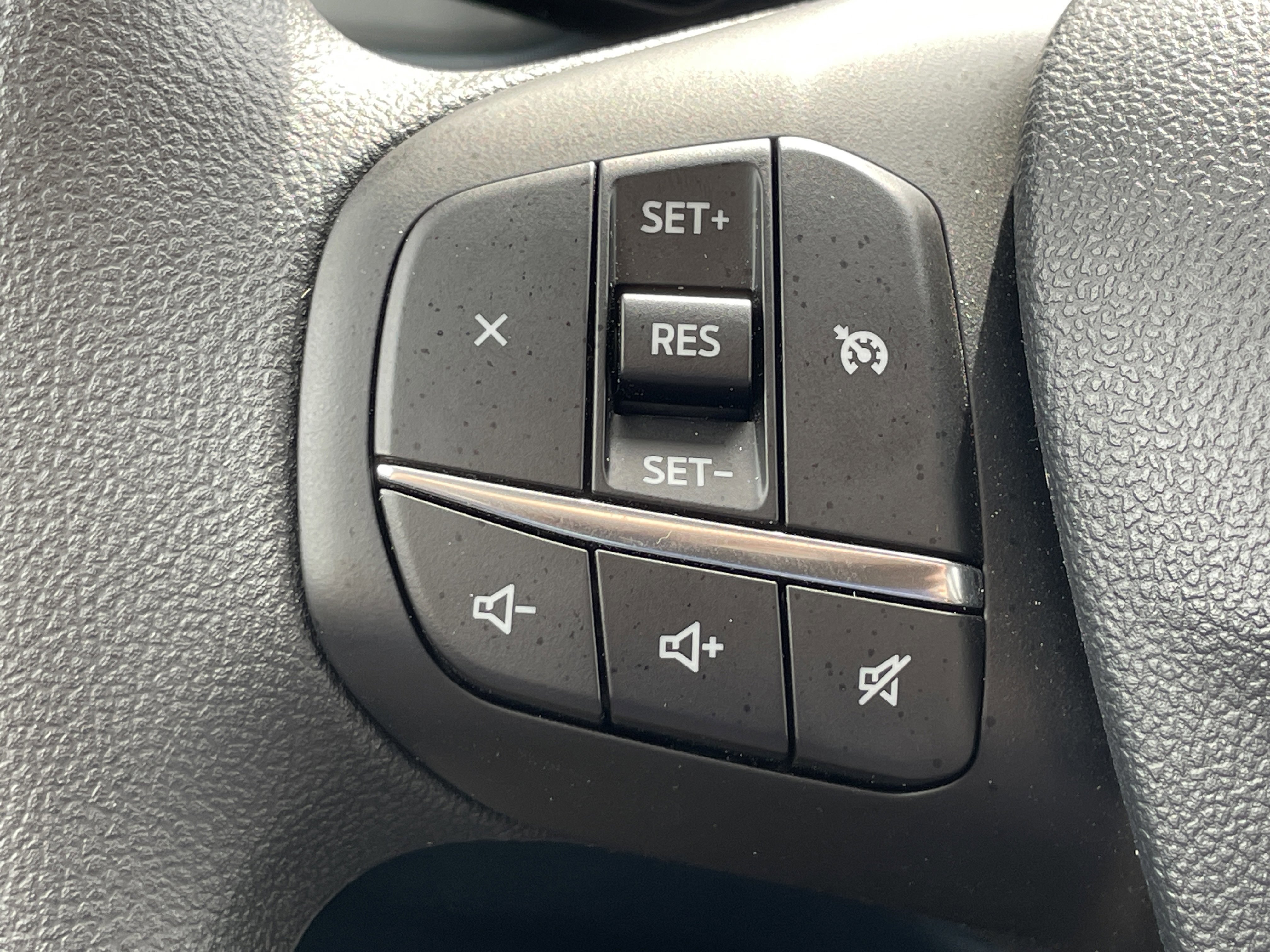 Certified 2025 Ford Maverick XLT w/ Black Appearance Package image 15