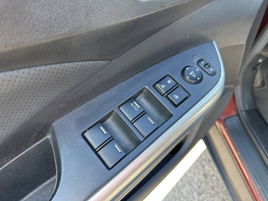 Used 2016 Honda CR-V Touring image 16