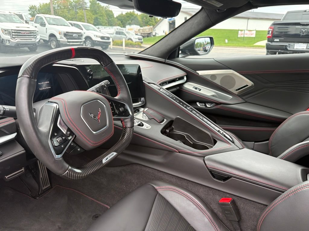 Used 2024 Chevrolet Corvette Z06 RWD image 8