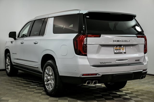 New 2026 GMC Yukon XL Denali w/ Sun & Power Step Package image 4