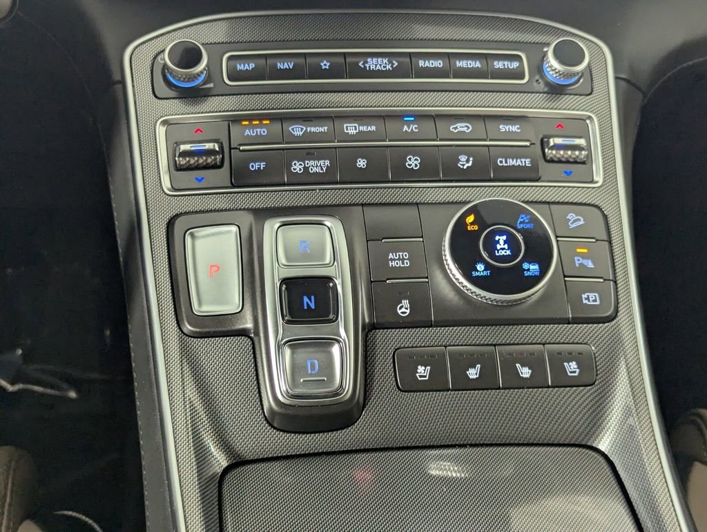 Certified 2023 Hyundai Santa Fe Limited image 19