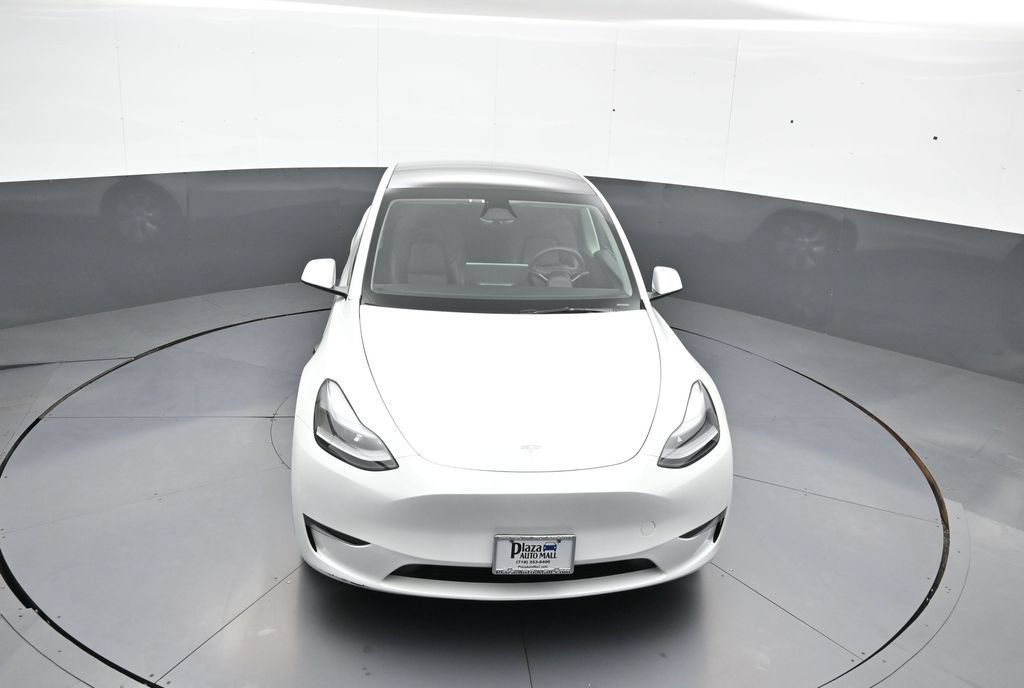 Used 2024 Tesla Model Y Long Range AWD/4WD image 35