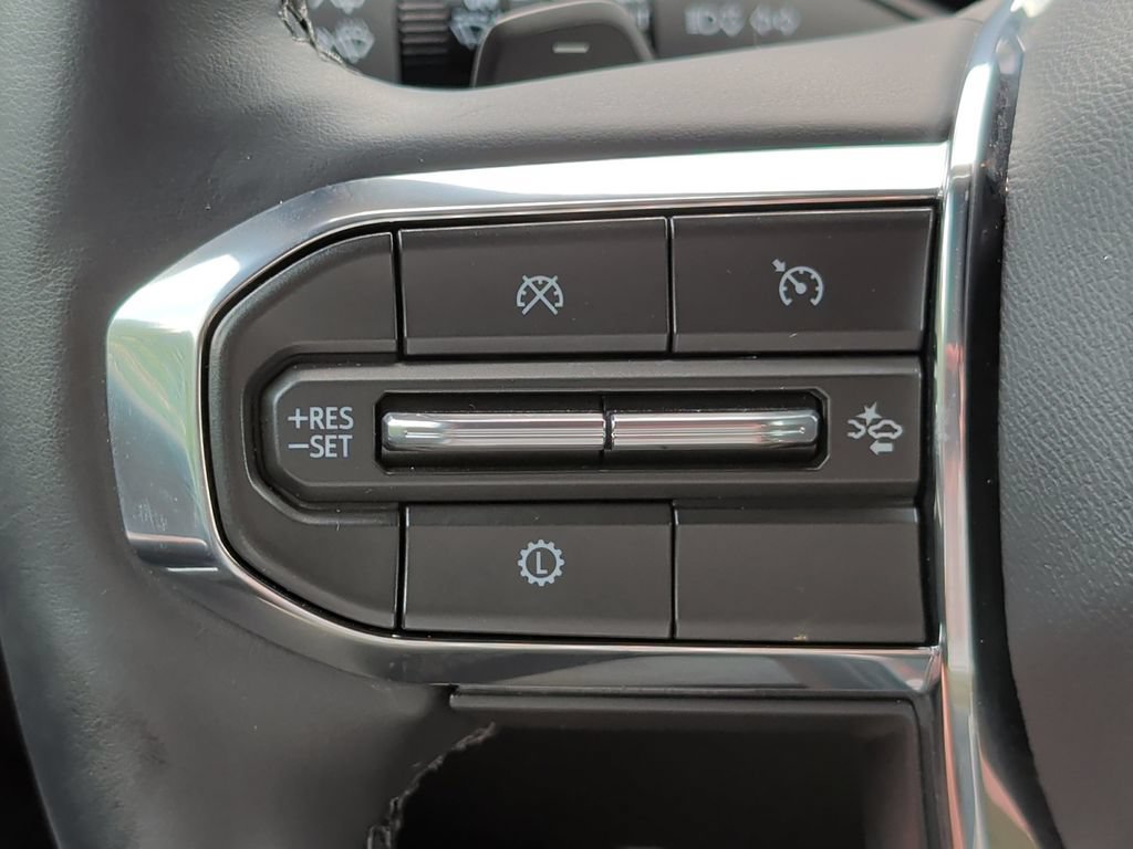 Used 2026 GMC Acadia Elevation w/ LPO, Floor Liner Package AWD/4WD image 12