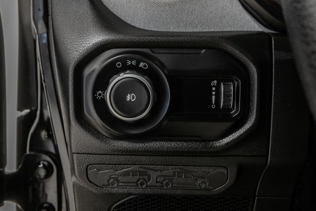 Used 2024 Jeep Wrangler Sport image 15