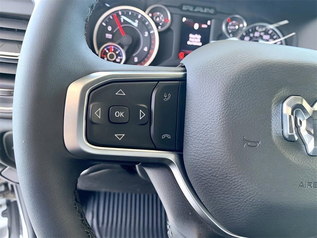 New 2026 RAM 2500 Big Horn AWD/4WD image 34