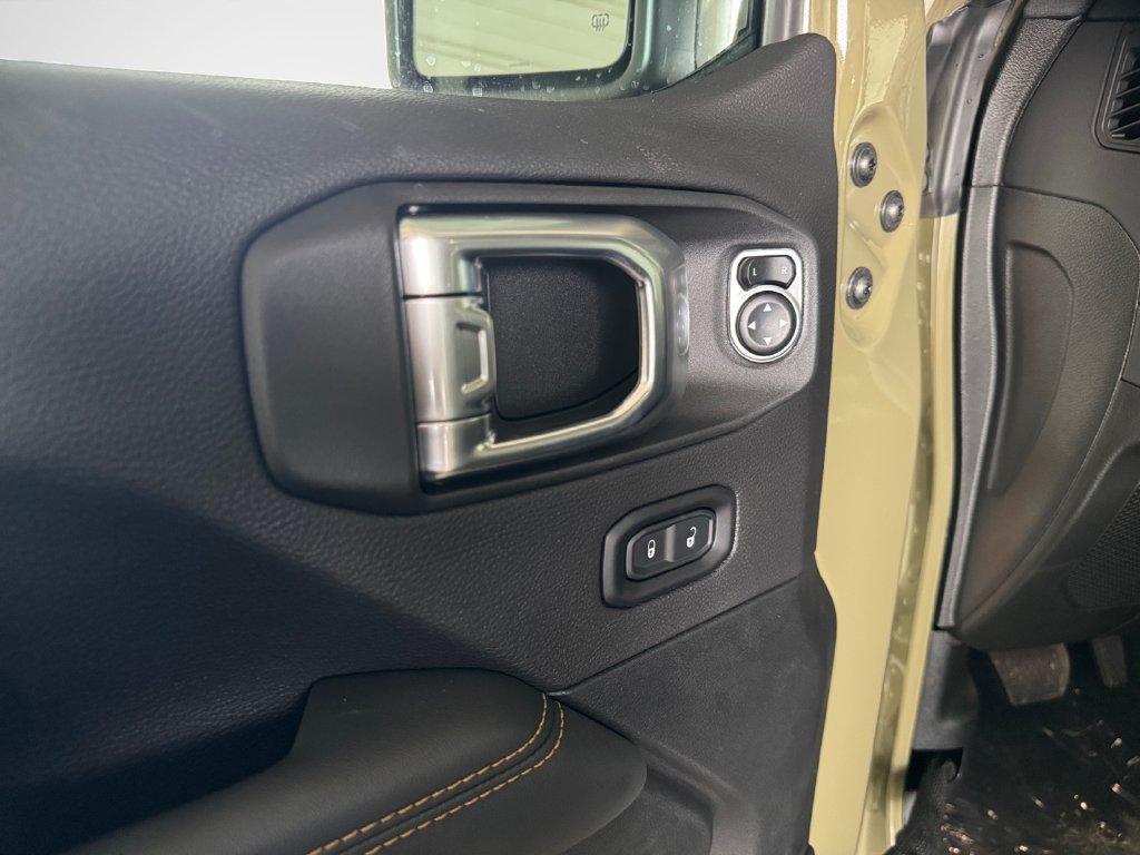 New 2026 Jeep Wrangler Unlimited Sahara w/ Safety Group AWD/4WD image 14