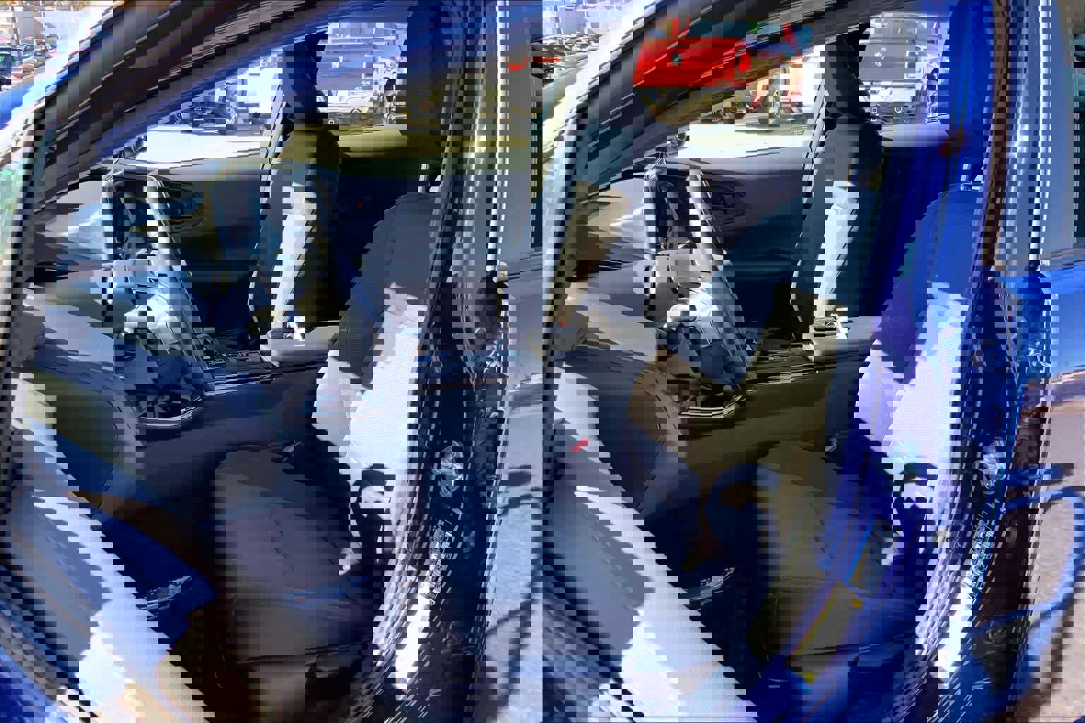 Used 2023 Toyota Prius LE image 8