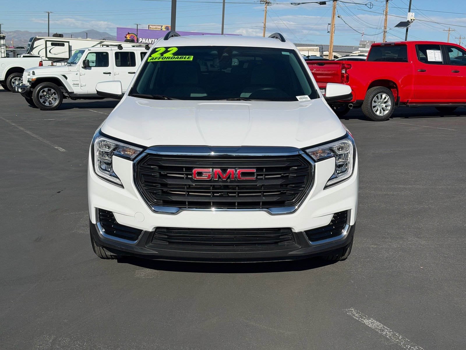 Used 2022 GMC Terrain SLE w/ Driver Convenience Package image 8