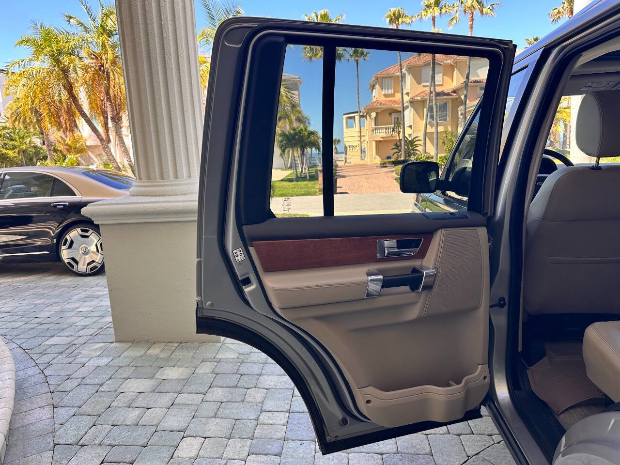 Used 2013 Land Rover LR4 HSE AWD/4WD image 68